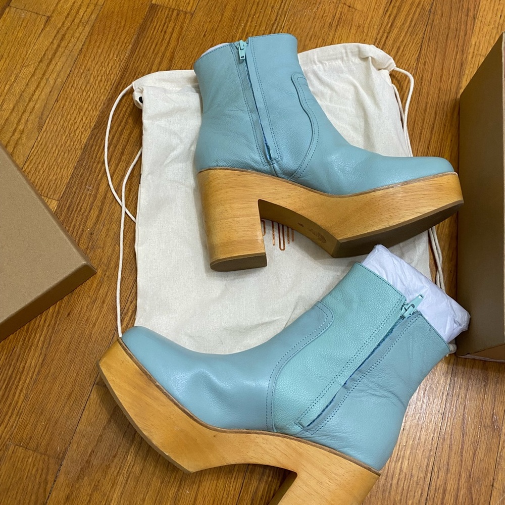 Charlotte Stone Paz Boot - Picture 2 of 5